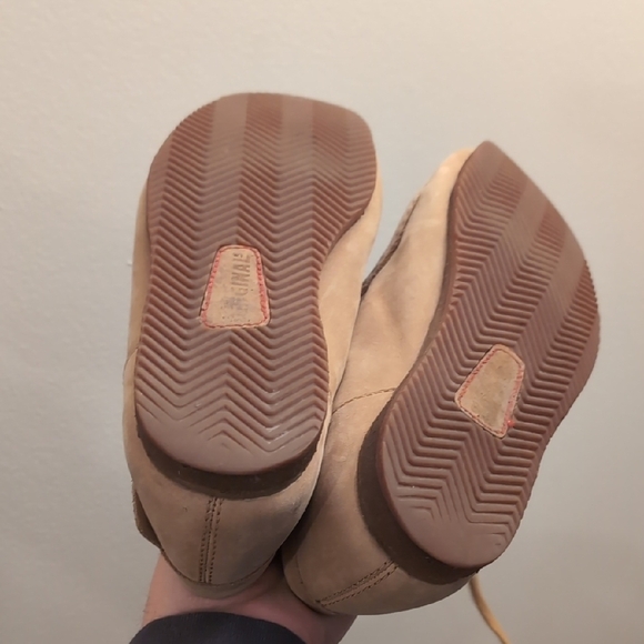 Clarks Wallabees Leather Soles - Picture 8 of 10